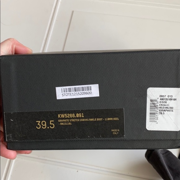 NWT Yeezy Season 6 Mid-Calf Sock Bootie 39.5 - Picture 9 of 9